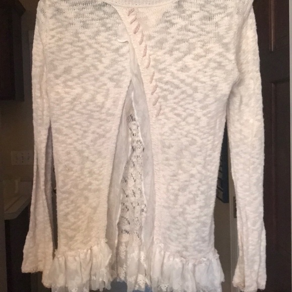 sweater - Picture 3 of 4